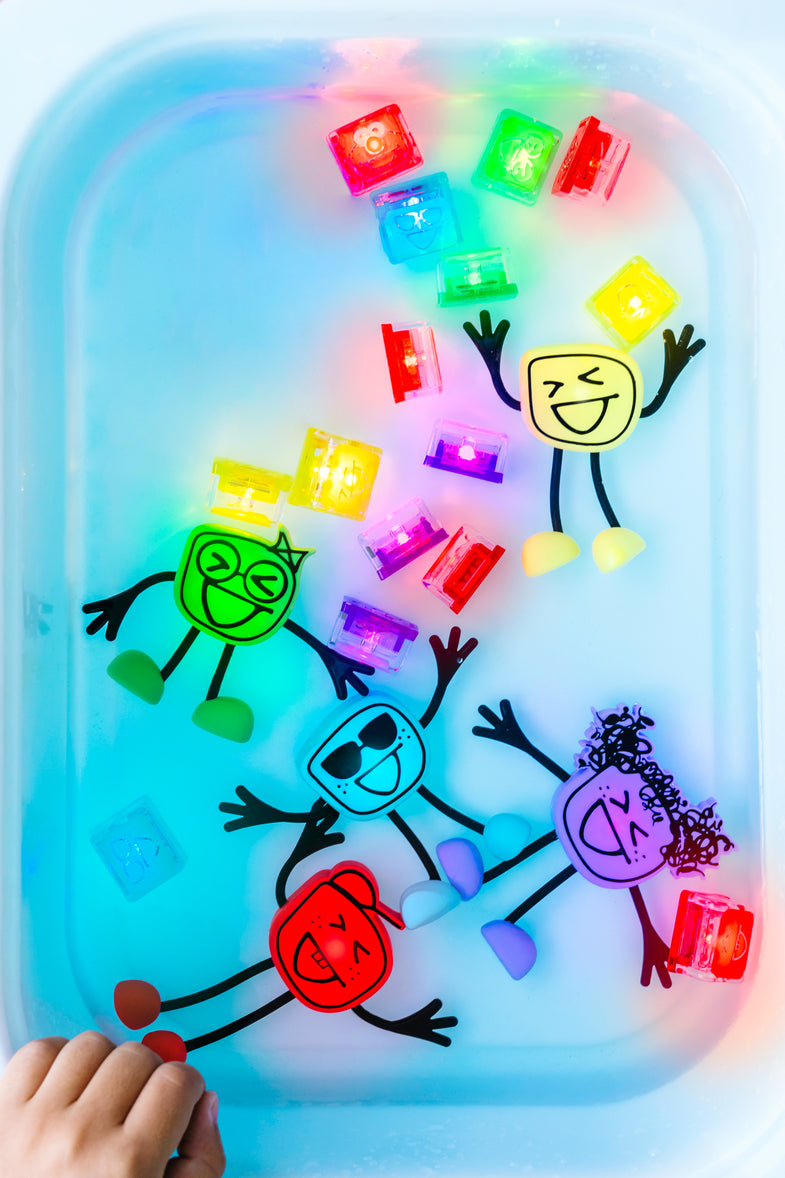 Glo Pals Light Up Sensory Toy Badspeeltje Paars | Lumi