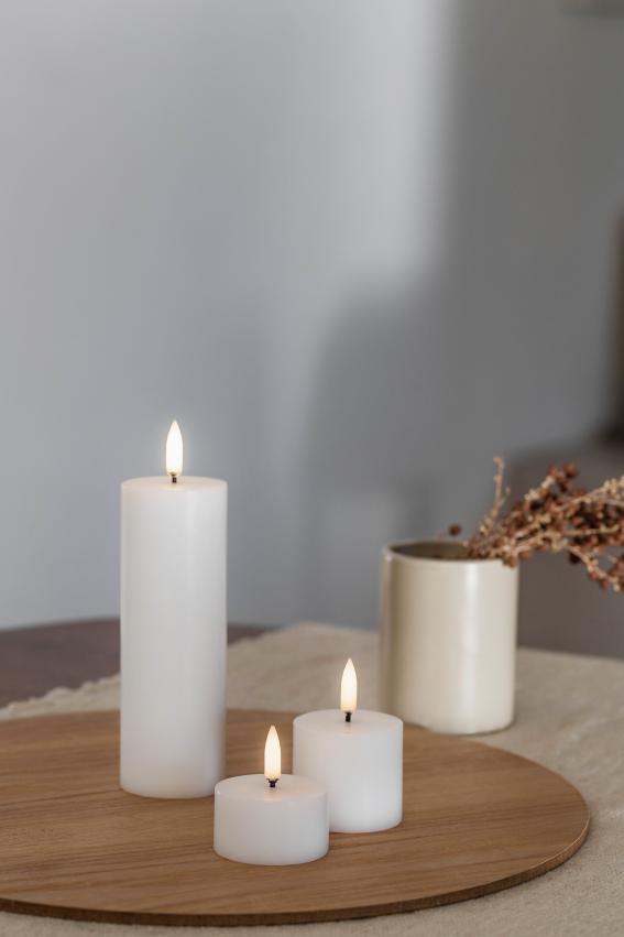 Uyuni LED Kaars Pillar Melted Candle 5x4,5 cm | Nordic White Smooth