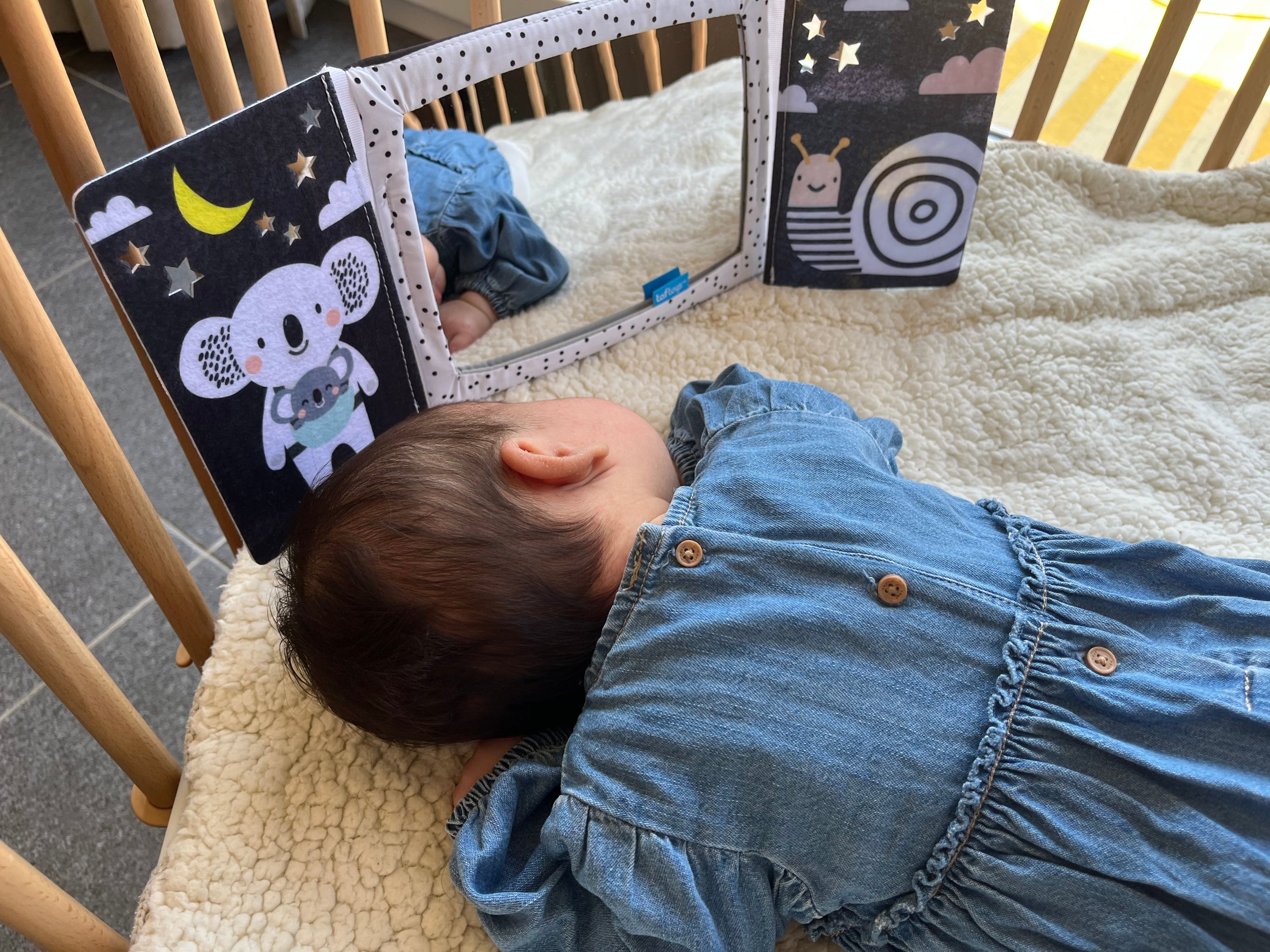 Tummy Time: waarom het zo belangrijk is voor je baby