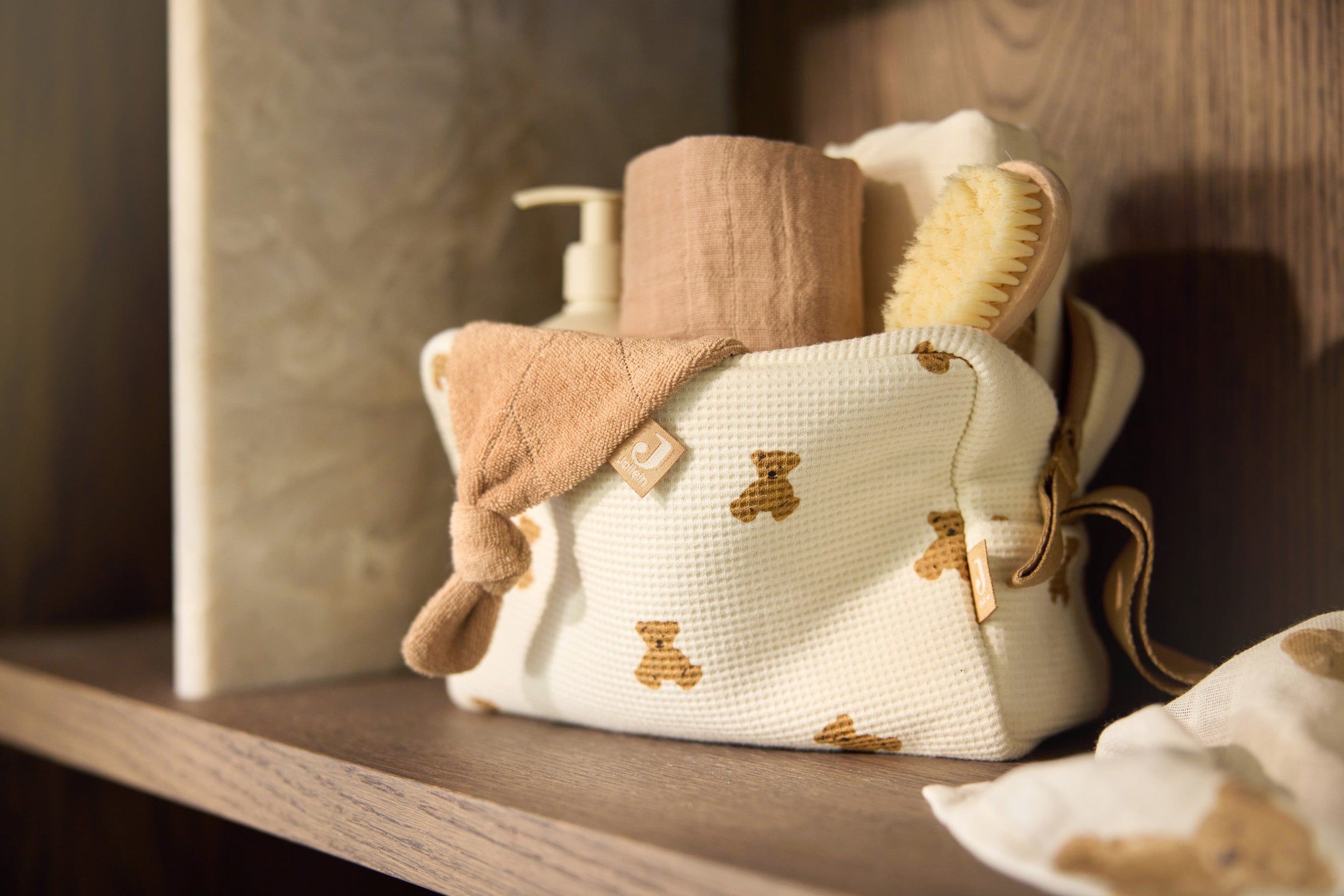 Jollein: slaapzakken, badcapes, slabben en babykamertextiel