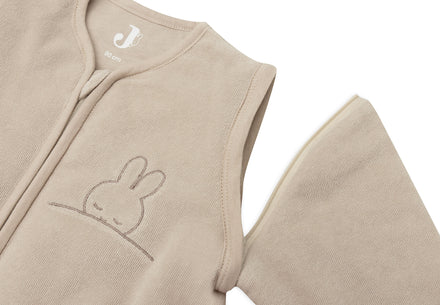 * Jollein Slaapzak Met Afritsbare Mouw 90cm Sleepy Miffy Terry | Nougat