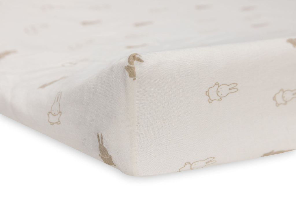 * Jollein Aankleedkussenhoes Jersey 50x70cm Happy Miffy | Nougat