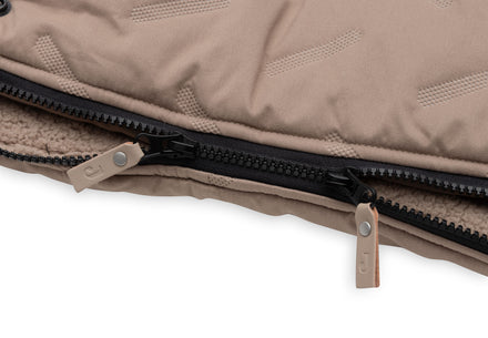 Jollein Voetenzak Buggy/Kinderwagen Embossed | Milky Coffee