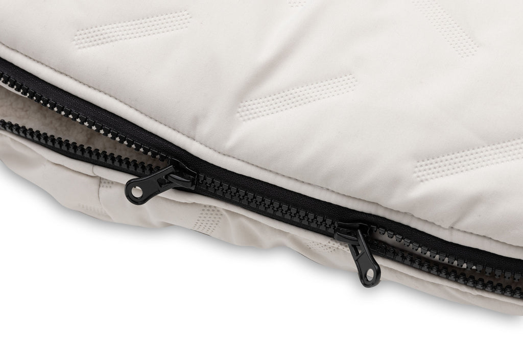 Jollein Voetenzak Groep 0+ 3/5 Punts Gordel Embossed | Sand