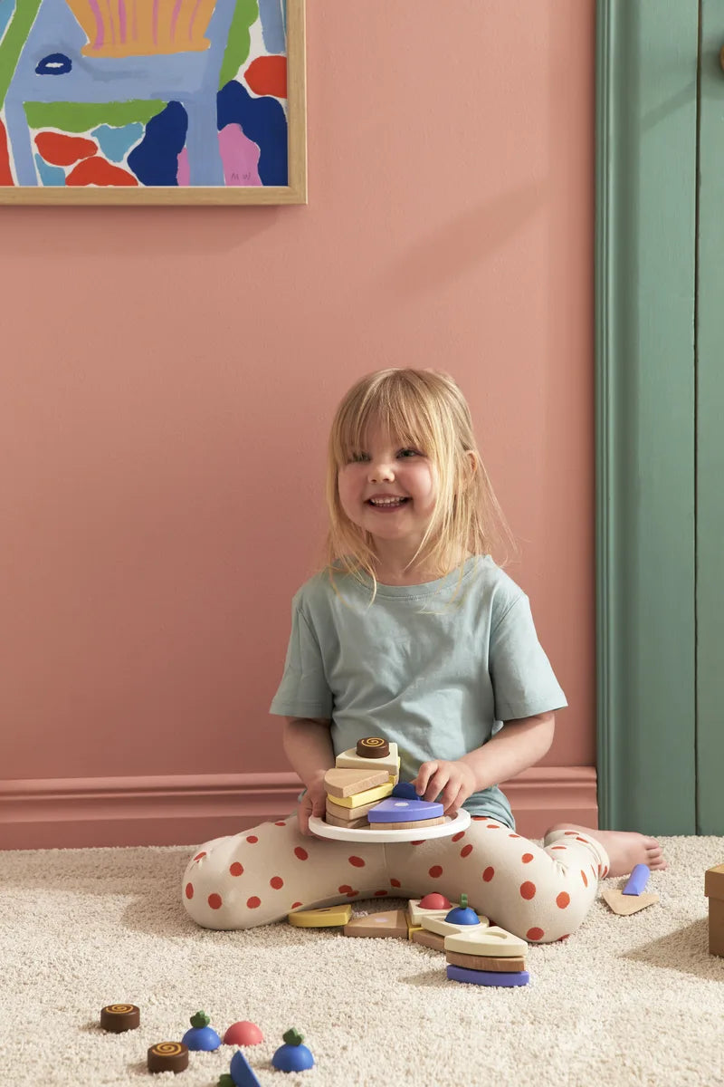 * Kid'S Concept Cake In Layers