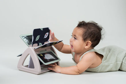 Taf Toys Black & White Spinning Book Contrast Babyboekje