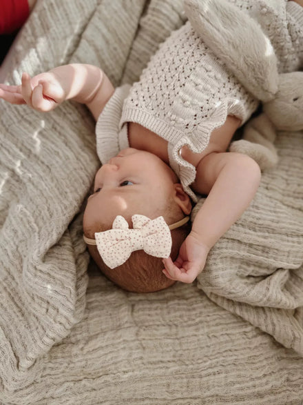 Mrs. Ertha Little Bow Haarband | Unique Dots