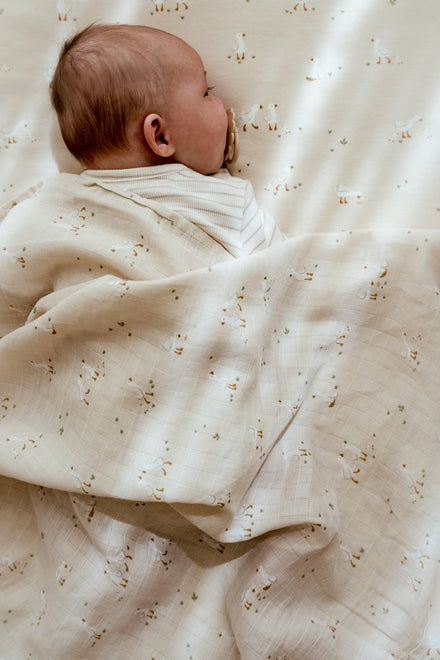 Little Dutch Swaddle Doek Hydrofiel Little Goose 120x120 | Beige
