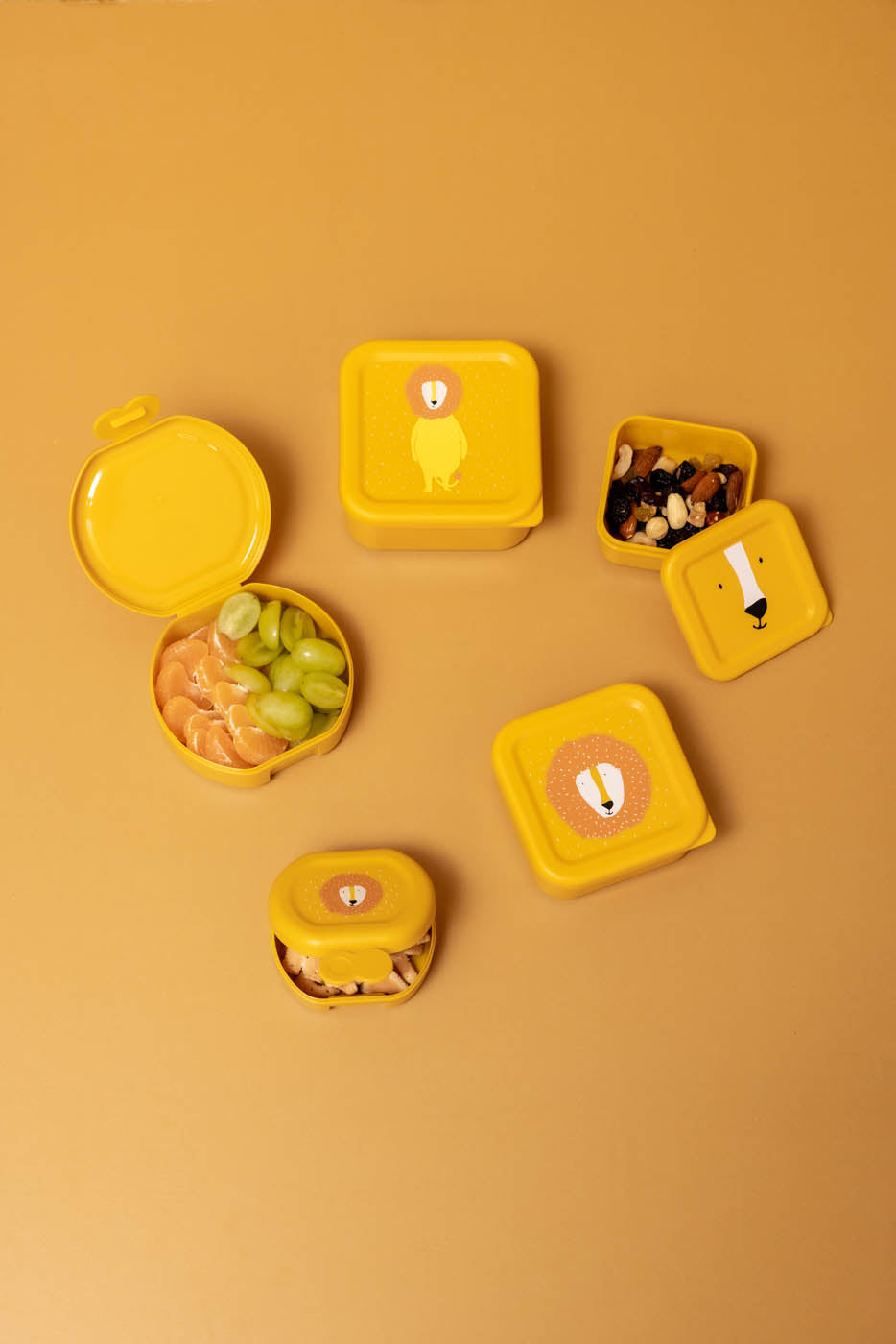 Trixie Snack Box Set met Clip Mr. Lion, de twee formaten naast elkaar