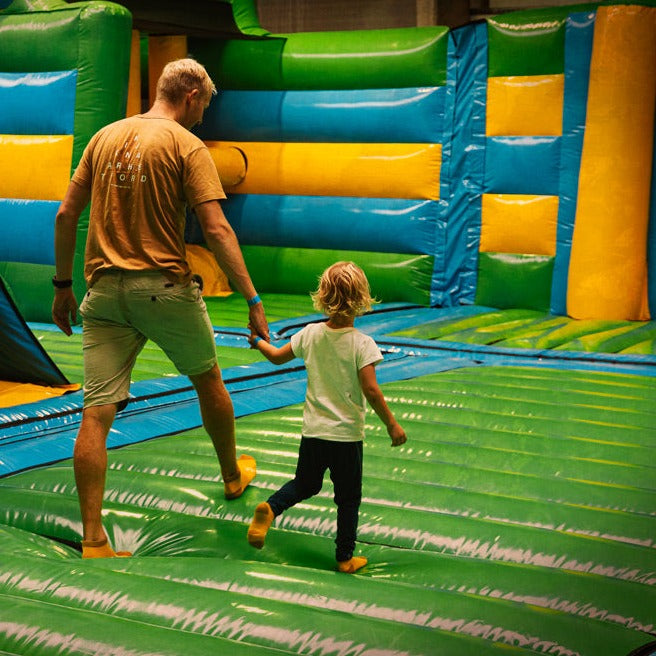TICKET 🥳 Exclusief kinderfeest De Gele Flamingo @Airworld 2026