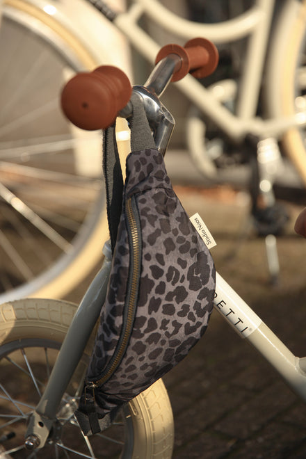 * Studio Noos Antra Leopard Puffy Mini Fanny Pack