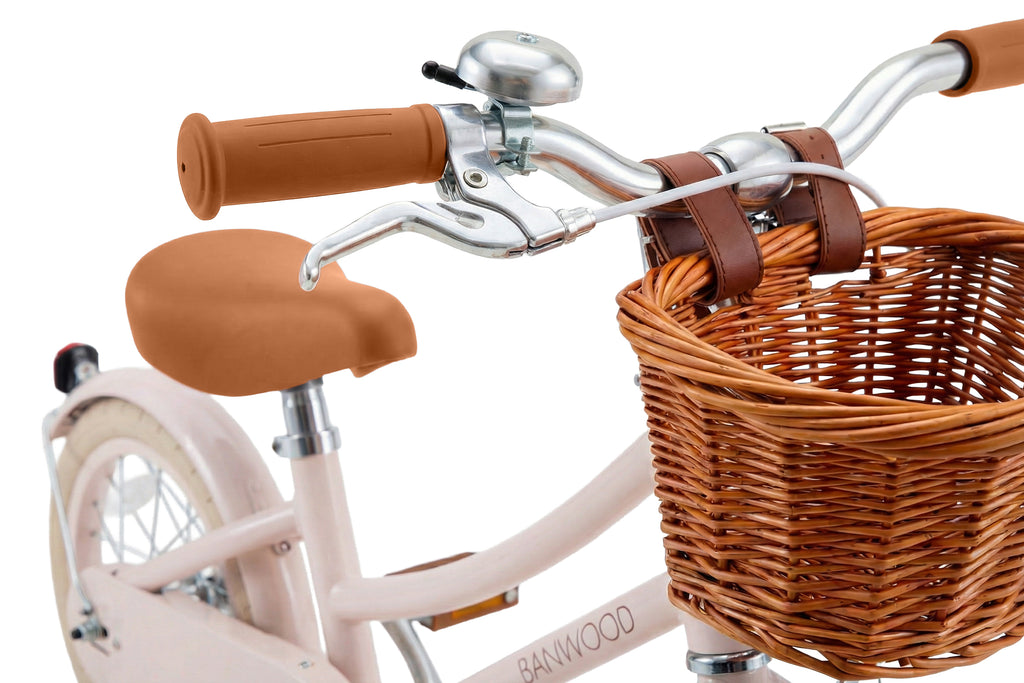 Kinderfiets Banwood Classic Vintage 14 inch pink met zijwieltjes en kettingkast, bij De Gele Flamingo.