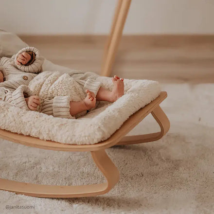 Charlie Crane LEVO Baby Rocker - Fur Milk