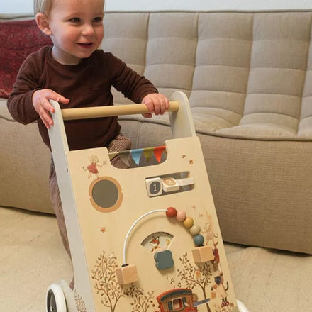 Egmont Toys activiteiten loopwagen Magic Forest in gebruik