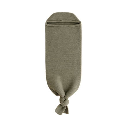 Hvid Cocoon Artichoke op witte achtergrond