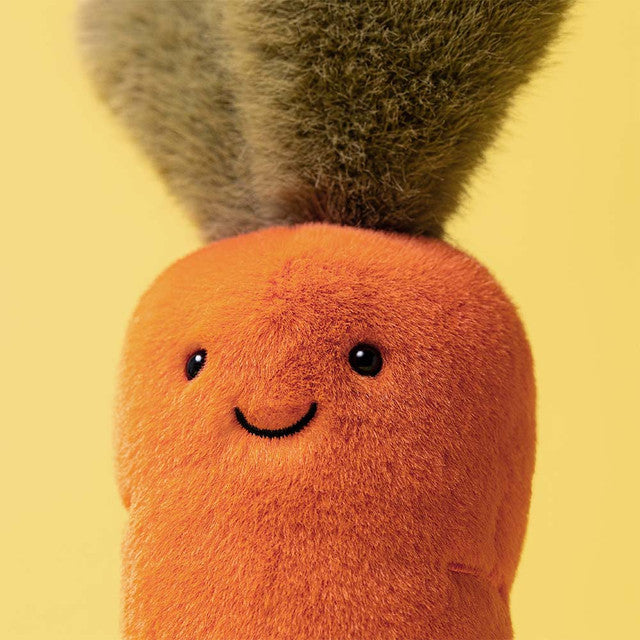 Jellycat Amuseables Carrot, oranje wortel met loof vooraanzicht