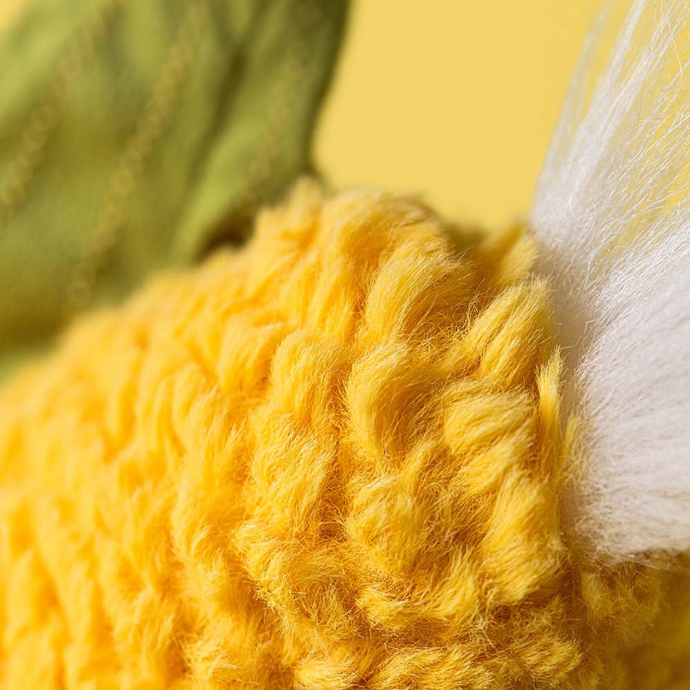 Jellycat Amuseables Sweetcorn, maïskolf met gezichtje vooraanzicht