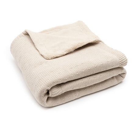 Jollein ledikantdeken Sprinkle Knit Sand Fluffy, detailfoto van de fluffy achterzijde