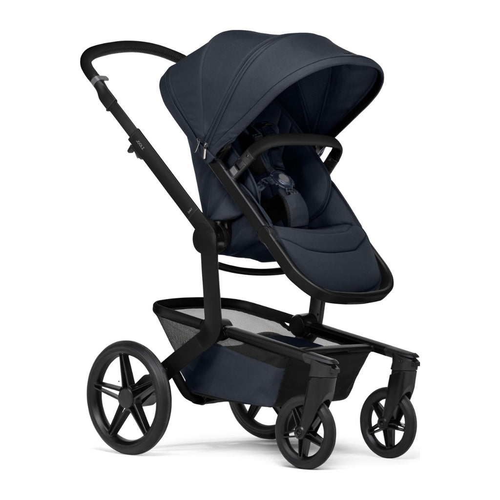 Joolz Kinderwagen Day5 Complete Set Dark Navy Blue, zijaanzicht met het zitje