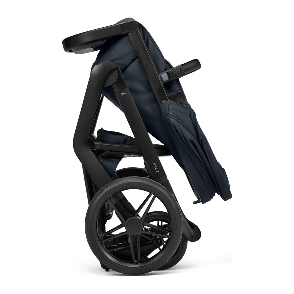 Joolz Kinderwagen Day5 Complete Set Dark Navy Blue, compact ingeklapt
