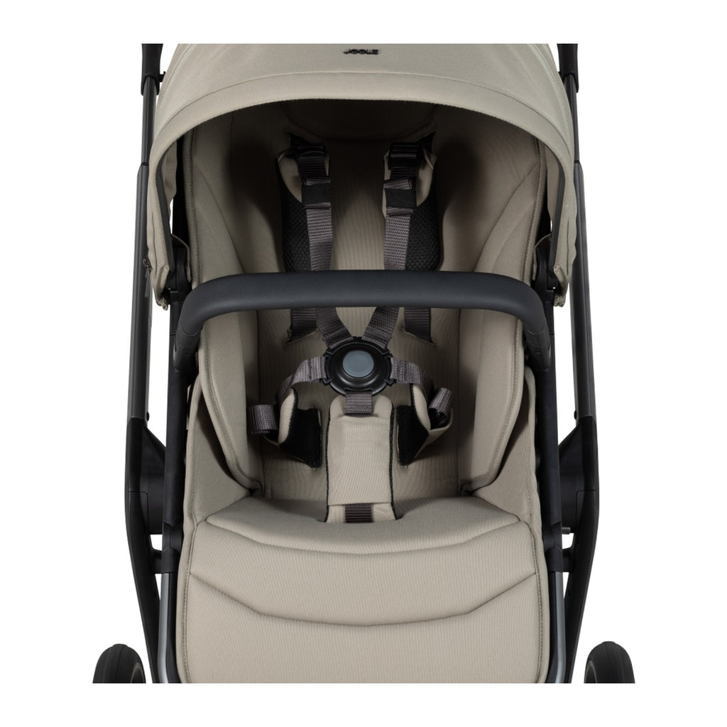 Joolz Kinderwagen Day5 Complete Set Sage Green, vooraanzicht van het zitje met gordel
