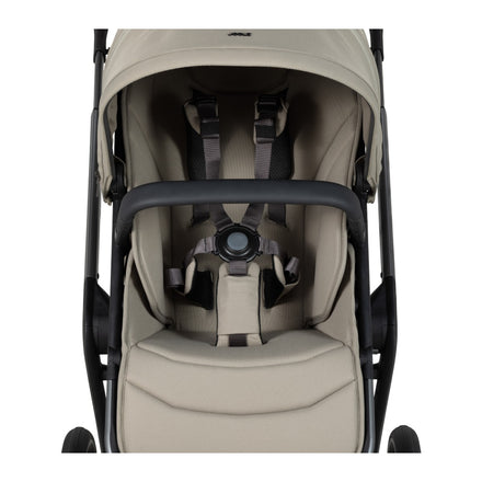 Joolz Kinderwagen Day5 Complete Set Sage Green, vooraanzicht van het zitje met gordel