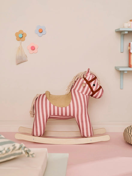Kid's Concept hobbelpaard Mila in de kinderkamer