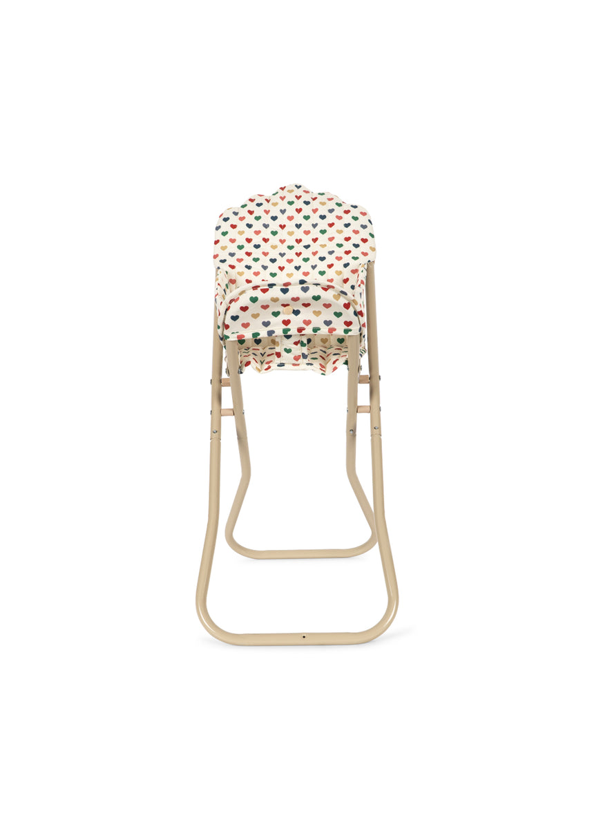 Konges Sløjd Poppenstoel Doll High Chair Coeur Coloré, tweede productfoto op witte achtergrond