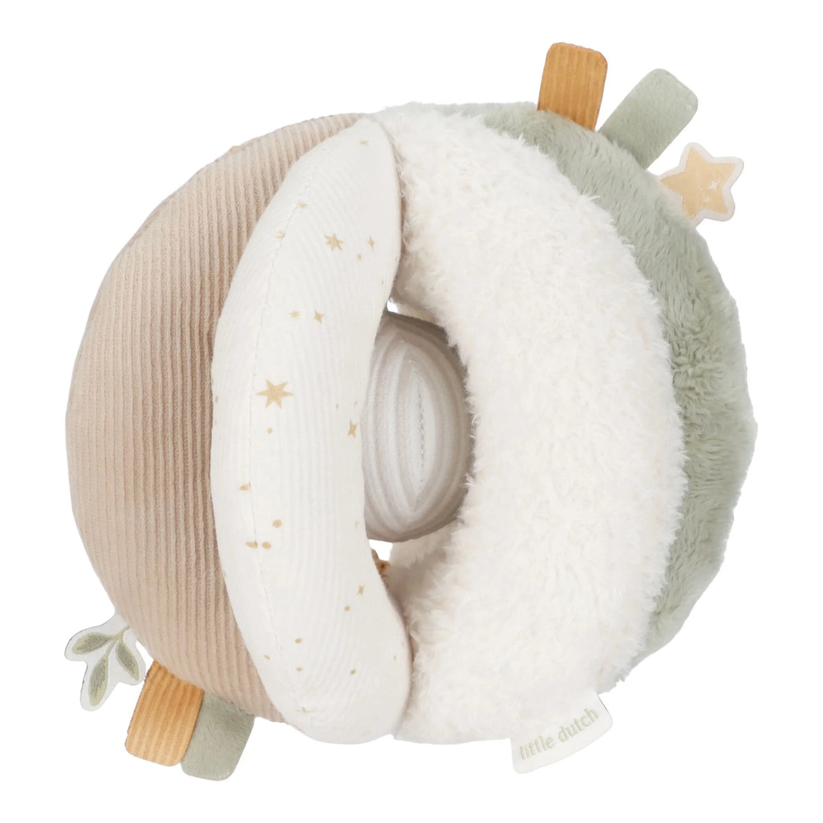 Little Dutch grijpbal Newborn Naturals, stoffen bal met beige, witte en groene vlakken en labeltjes