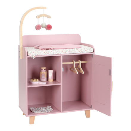 Little Dutch houten poppencommode roze, schuin vooraanzicht met open kastje