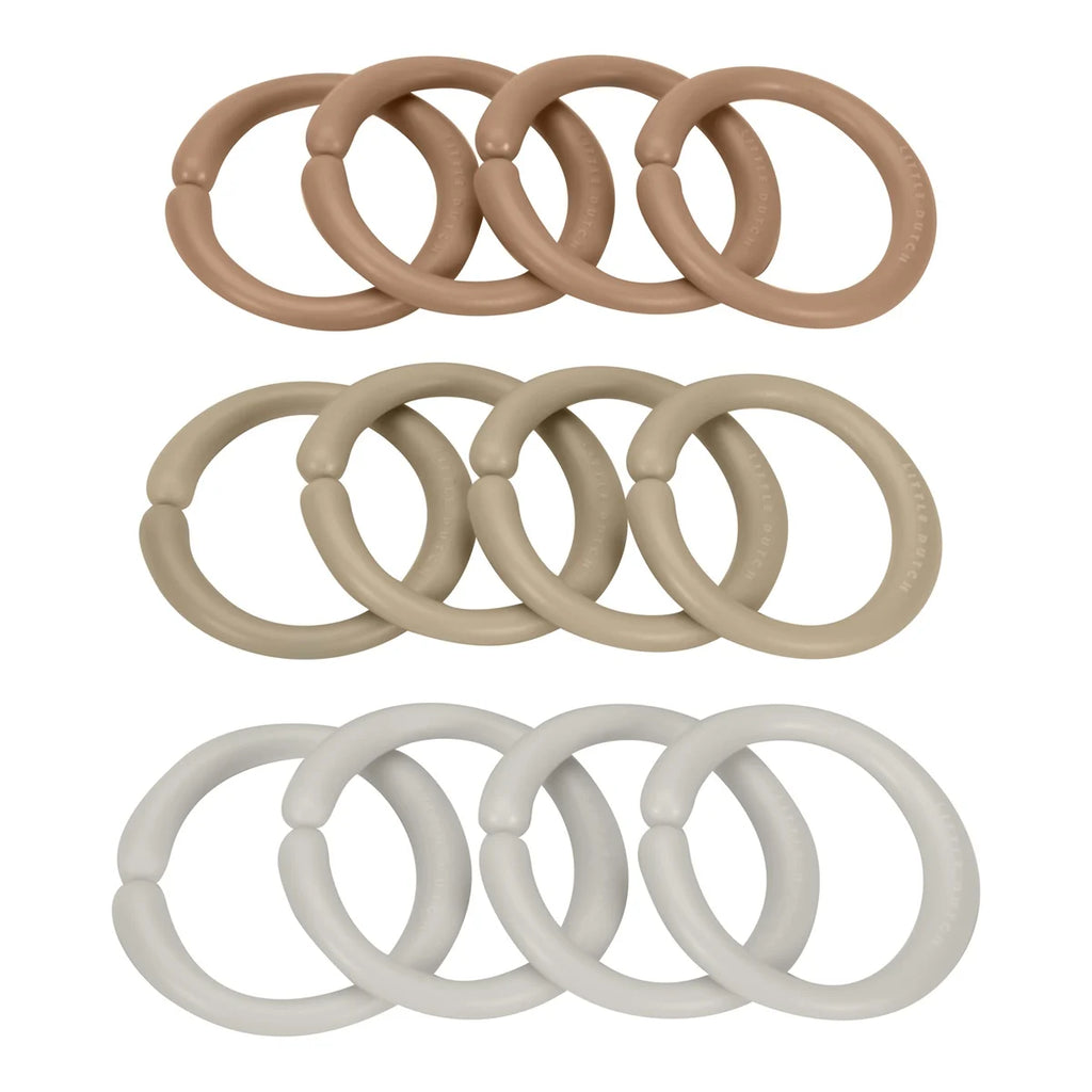 Little Dutch speelgoedringen Little Loops beige, alle ringen in rijen gelegd