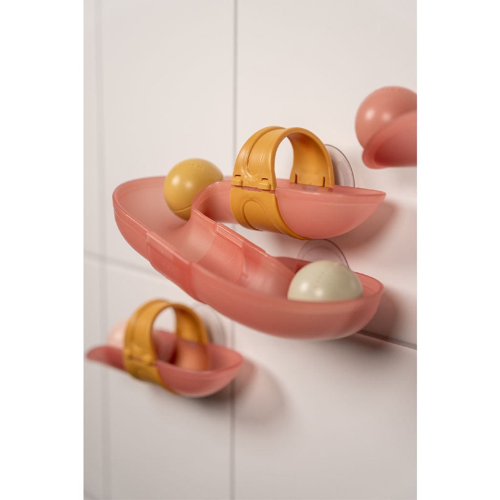 Little Dutch waterbaan Ball Track roze, bakjes met balletjes aan de badrand