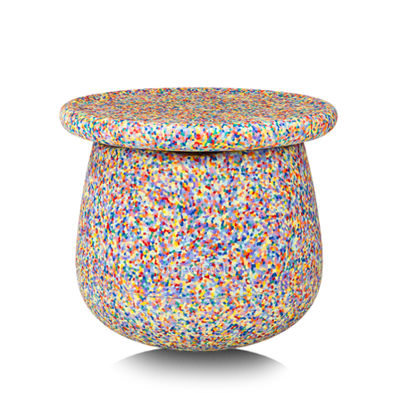Stapelstein Dynamic Small Superconfetti, Base met board erop als zitkruk
