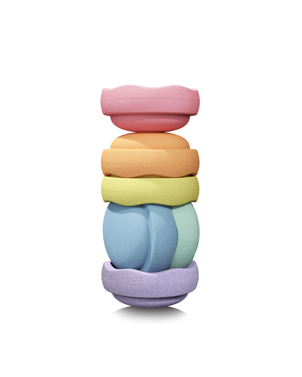 Stapelstein Original Mini Rainbow Pastel, stenen in elkaar gestapeld met de roze steen bovenop