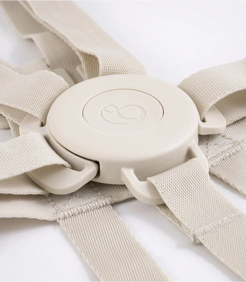Stokke Tripp Trapp Harnas V2 Beige, vijfpunts veiligheidstuigje uitgevouwen