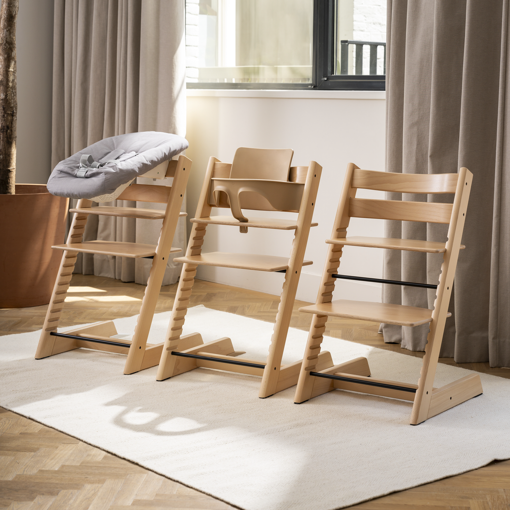 Stokke Tripp Trapp Stoel Beukenhout Natural in drie fasen: met Newborn Set, met Baby Set en als stoel