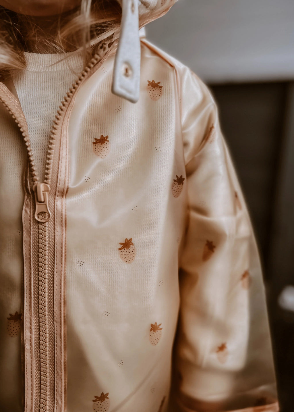 * Mrs. Ertha Drizzles - Regenjas | Strawberries Mood