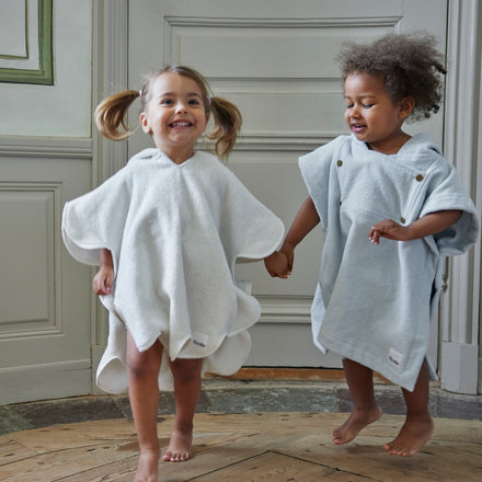 * Elodie Details Poncho | Vanilla White
