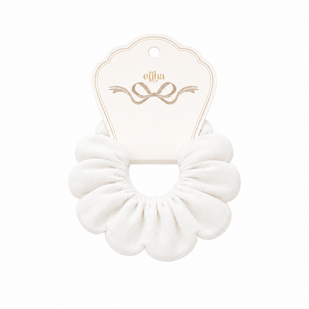 Mrs. Ertha Scrunchies | Vanilla