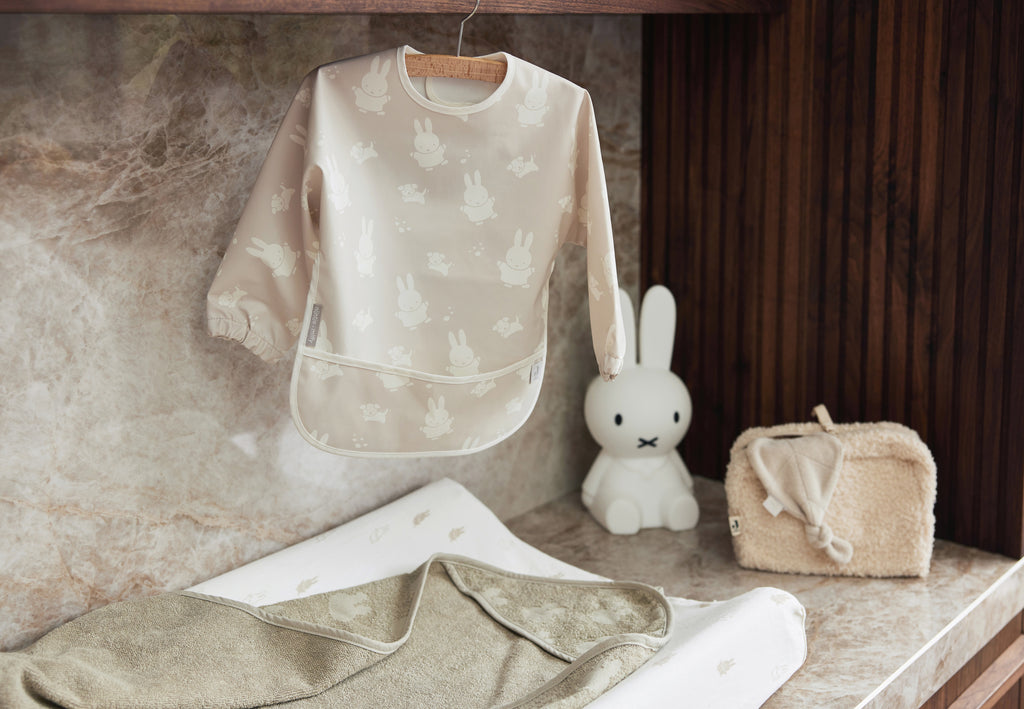 * Jollein Aankleedkussenhoes Jersey 50x70cm Happy Miffy | Nougat