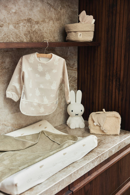 * Jollein Aankleedkussenhoes Jersey 50x70cm Happy Miffy | Nougat