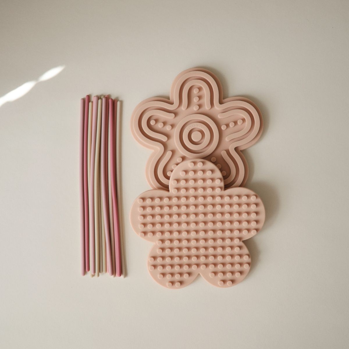 Mushie Silicone Sensorisch Speelgoed  | Pastel