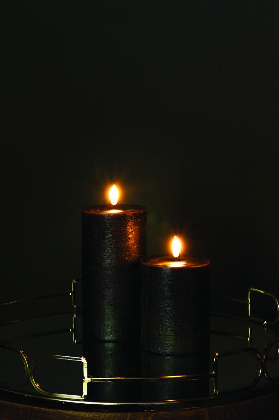 Uyuni LED Kaars Pillar Melted Candle 7,8x15 cm | Forest Black Rustic
