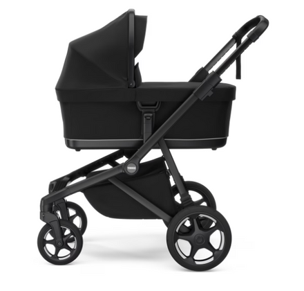 Thule Sleek 2 Stadskinderwagen Met Reiswieg | Black On Black - PRE ORDER LEVERING VANAF JANUARI 2026