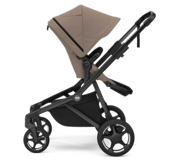 Thule Sleek 2 Stadskinderwagen | Tinted Taupe On Black - PRE ORDER LEVERING VANAF JANUARI 2026