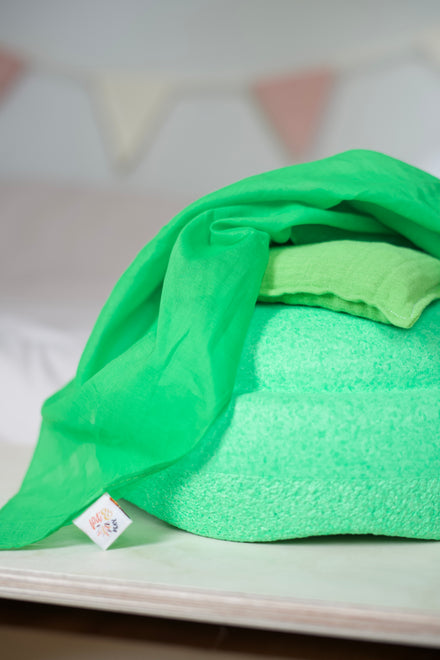 Pit & Play Regenboog Speeldoek 48x48cm | Felgroen