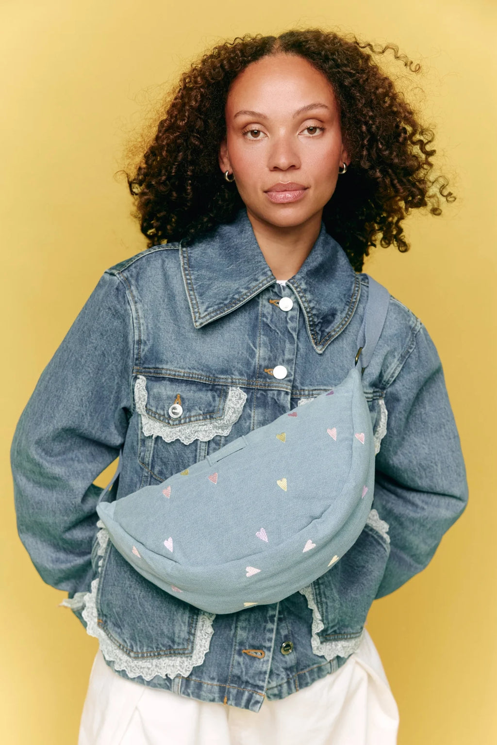 Studio Noos Adult Fanny Pack Denim Hearts van 38 x 10 x 20 cm, heuptas bij De Gele Flamingo