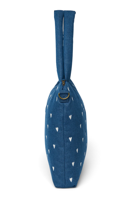 Studio Noos hartjesluiertas in donkerblauwe denim met D-ringen voor de kinderwagen, De Gele Flamingo