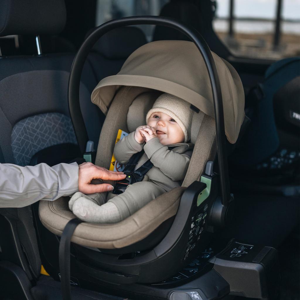 Thule Maple Connect Autostoel | Darkest Blue