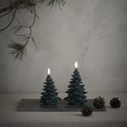 Uyuni LED Kaars Kerstboom Christmas Tree Candle 9x12 cm | Pine Green Smooth